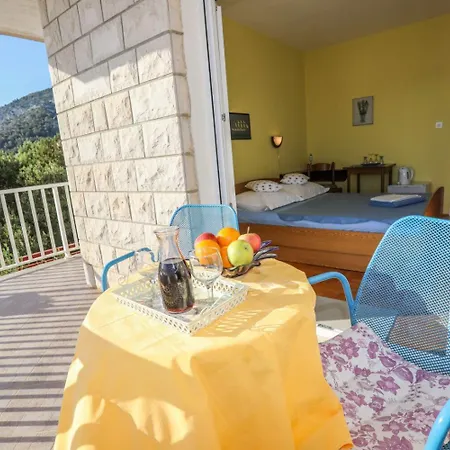 Appartement And Marlene *