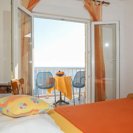 And Marlene Apartment